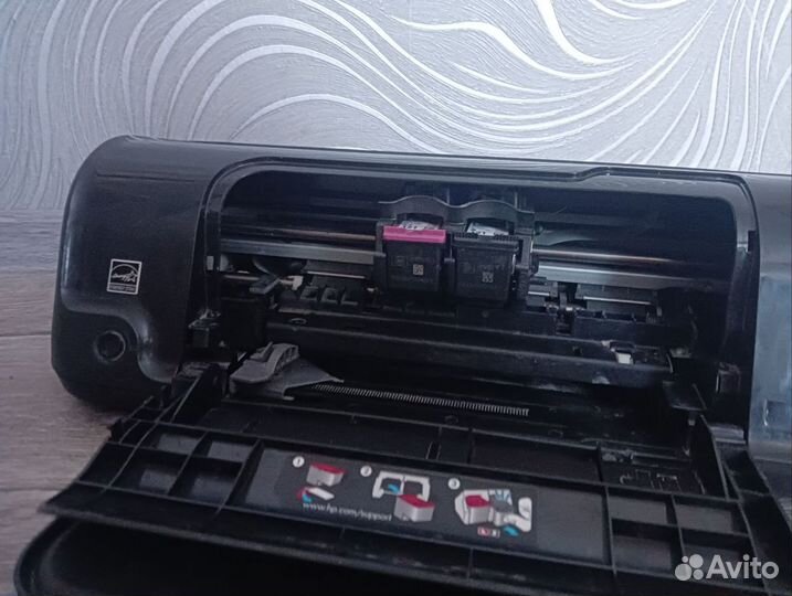 Продам принтер hp Deskjet D1663