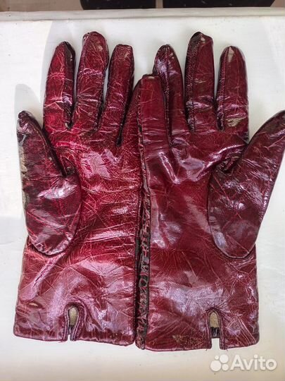 Женские перчатки бордовые