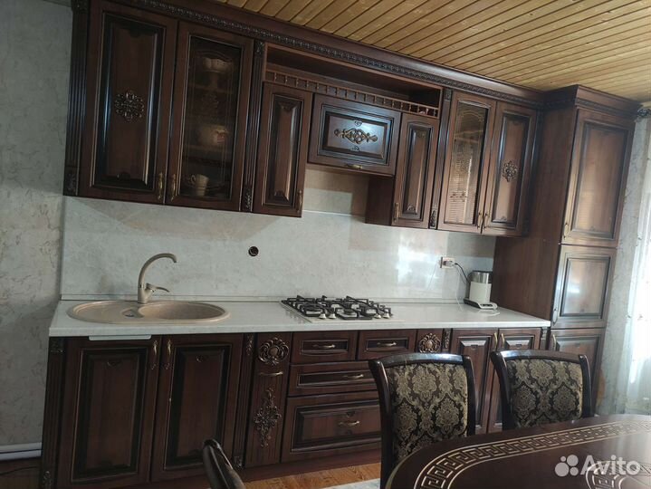 Кухонный гарнитур бу,стол стулями