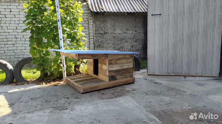 Будка для собаки