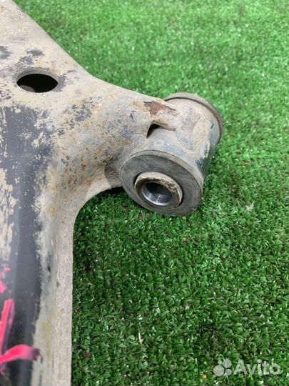 Рычаг подвески передний Nissan Almera Classic