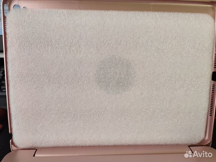 Чехол-клавиатура для планшета Apple iPad