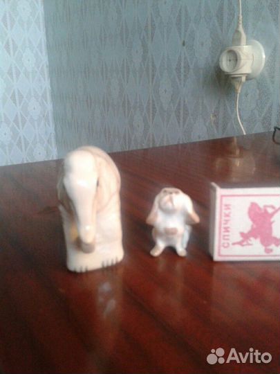 Фарфоровые статуэтки СССР слоник и собачка