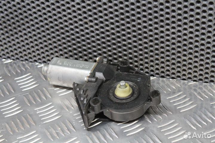 Моторчик стеклоподъемника Porsche Cayenne 955/957