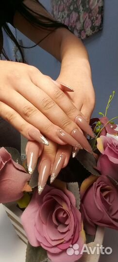 Маникюр и педикюр