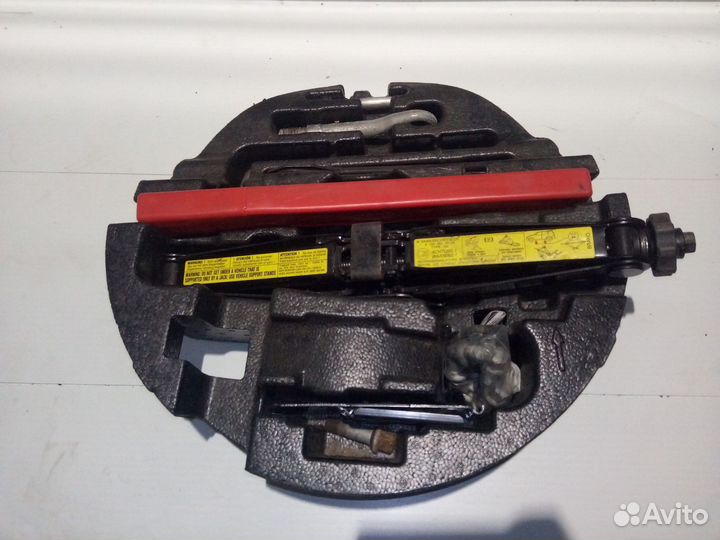 Ящик для инструмента Mercedes X164 GL-class