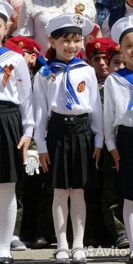 Продаётся костюм 