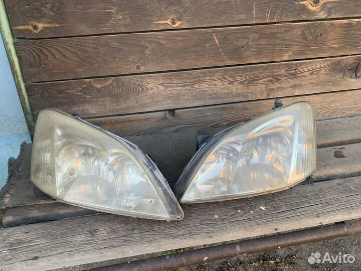 Фарs toyota allex оригинал