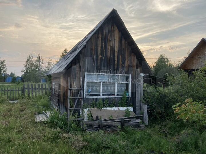Дача 20 м² на участке 9 сот.