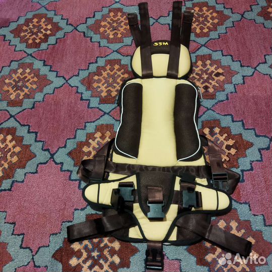 Бескаркасное автокресло