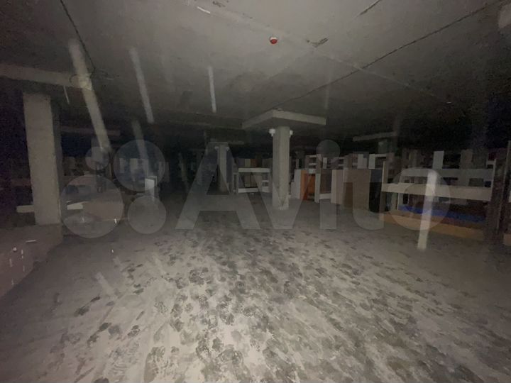 Склад, 1300 м²