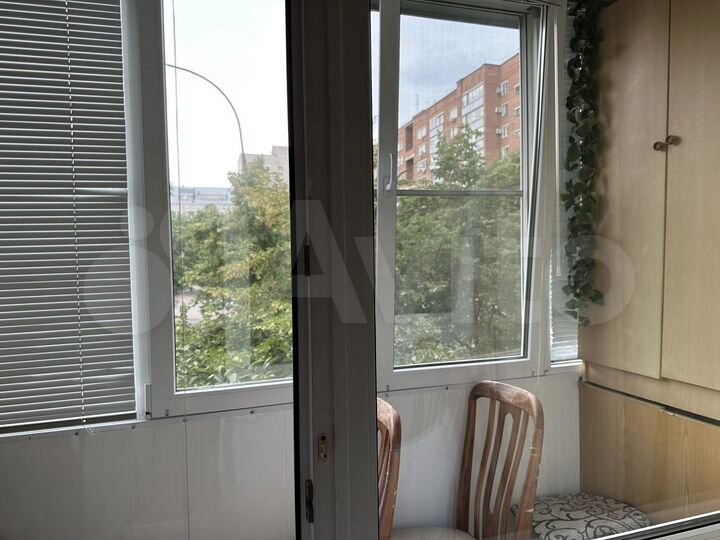 2-к. квартира, 52 м², 2/5 эт.