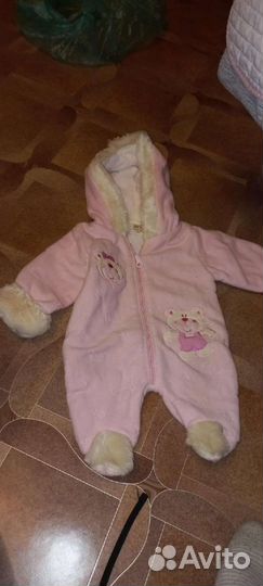 Много детских вещей