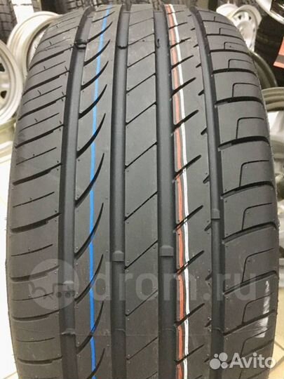 DoubleStar DSU02 215/45 R17 94W