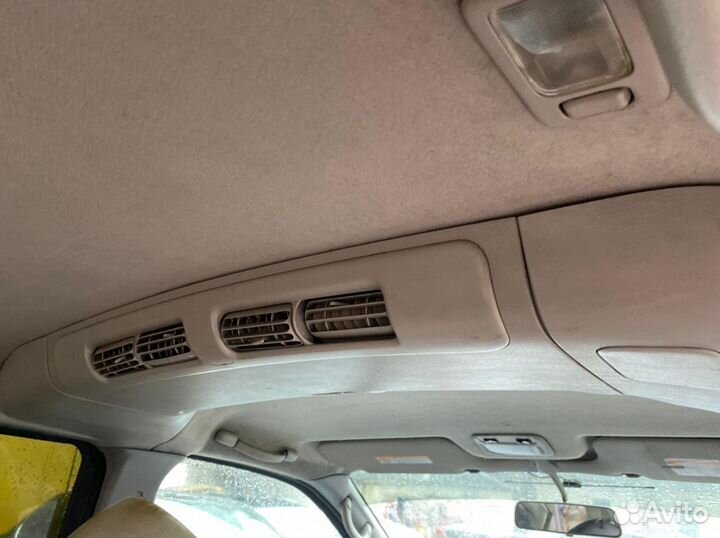 Дефлектор обдува салона Nissan Serena C24