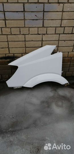 Крыло левое Mercedes Sprinter 906