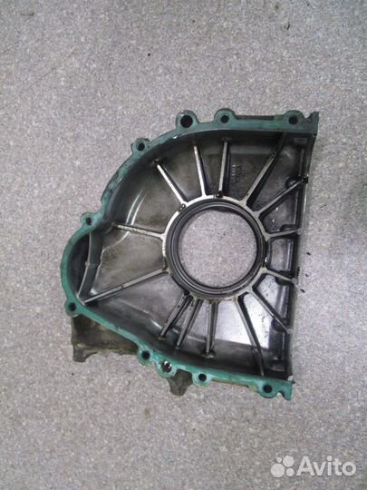 Передняя крышка двс Scania 1794095