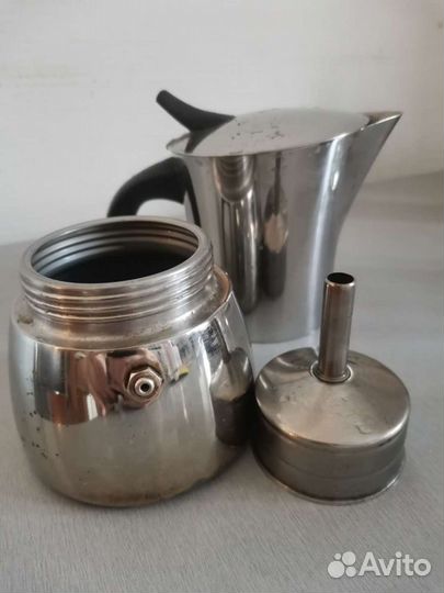 Гейзерная кофеварка