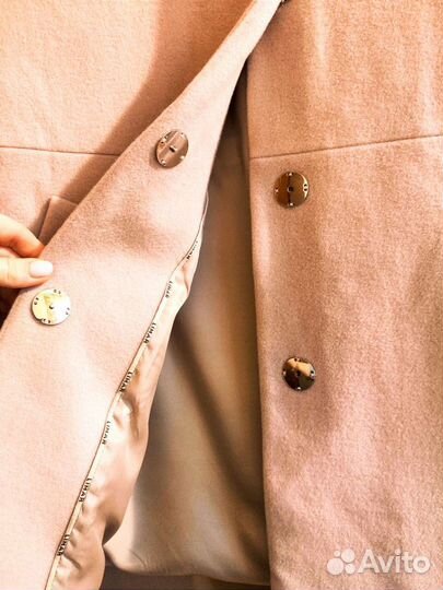 Пальто женское демисезонное 44 размера