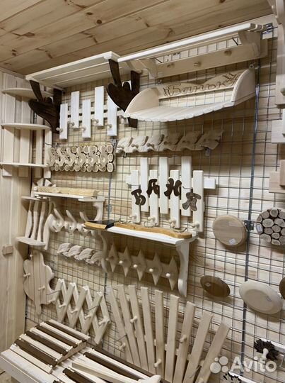 Вешалки полки для бани и сауны банные