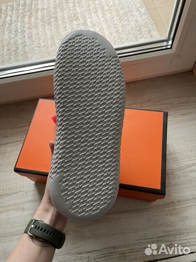 Кроссовки hermes