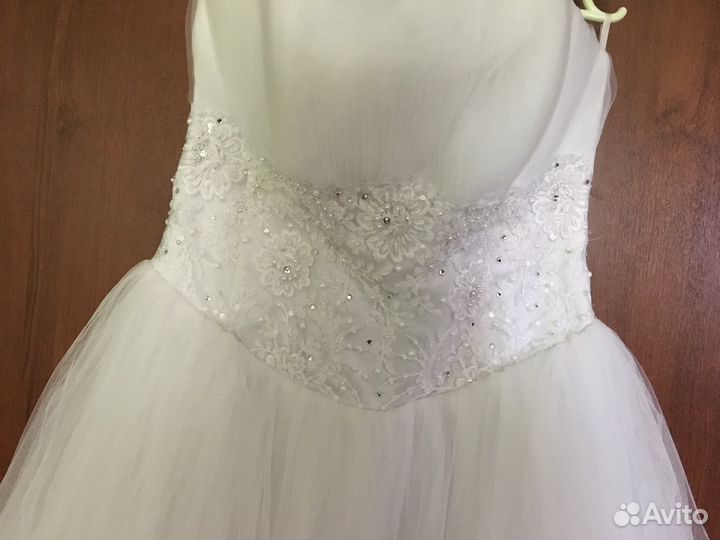 Платье свадебное