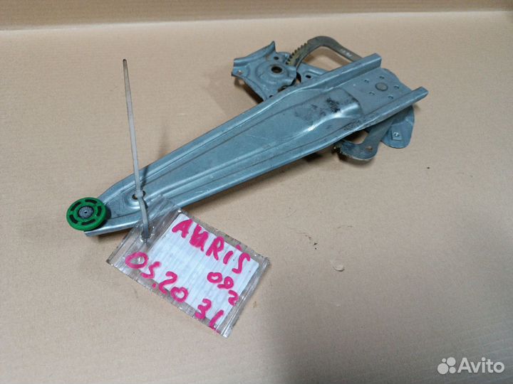 Стеклоподъемник задний левый Toyota Yaris 2005-201