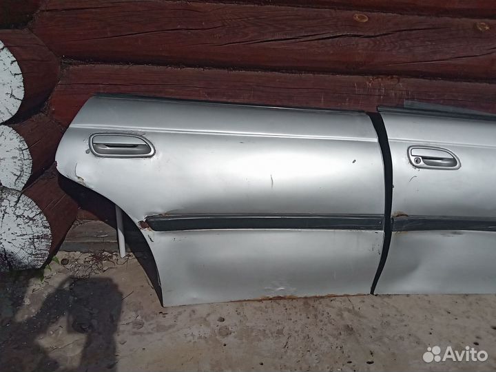 Двери Subaru Legacy