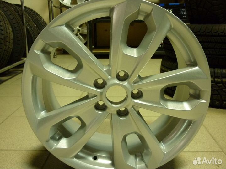 Диски Volvo v30 8x18 5x108 ет55 D63,3