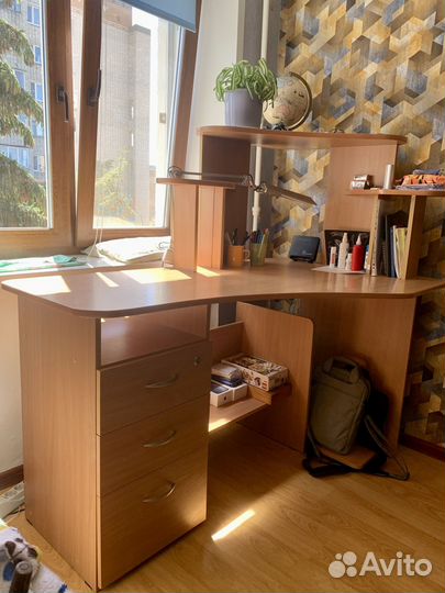 Стол компьютерный, школьный