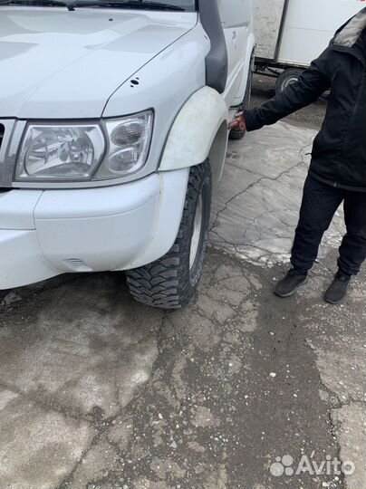 Продам комплект фендеров Ниссан Сафари 61