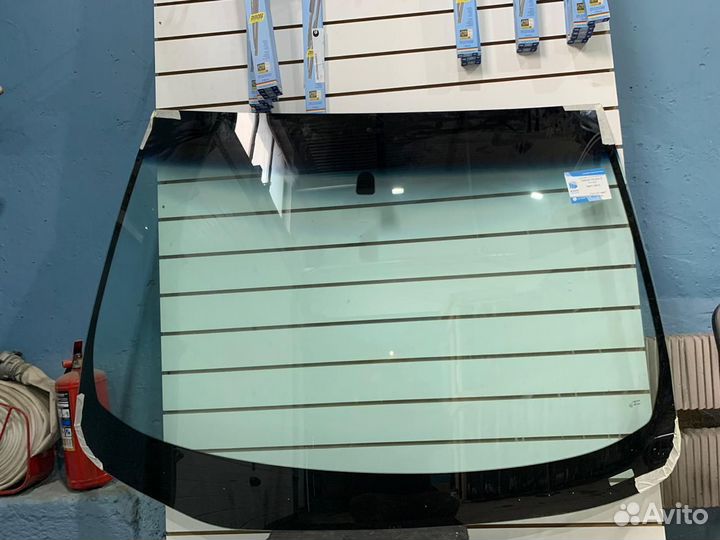 Лобовое стекло на Ниссан Теана