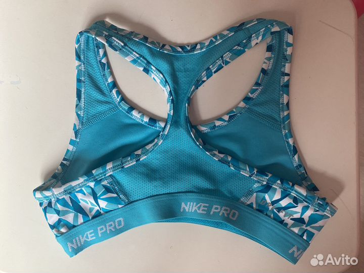 Спортивный топ nike детский 128-137см 8-10 лет