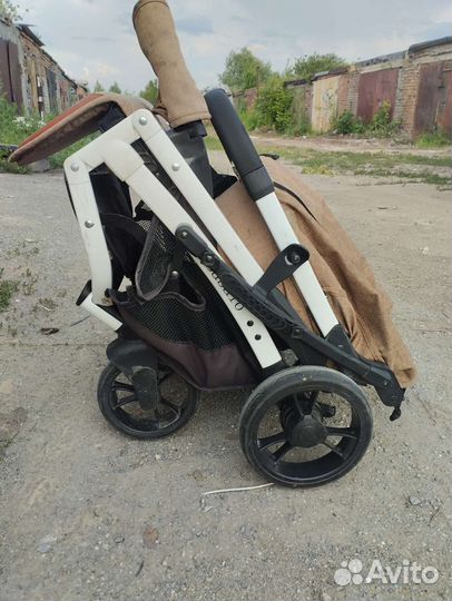 Продам детскую коляску 5000