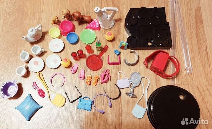 Аксессуары для кукол Barbie лот
