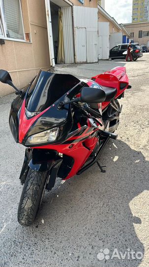 Продаю спортбайк Honda