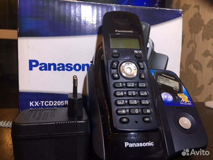 Цифровой беспроводной телефон с аон PanasonicKX-TC