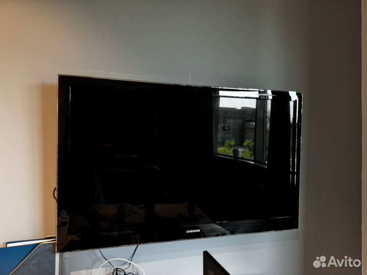 Телевизор samsung