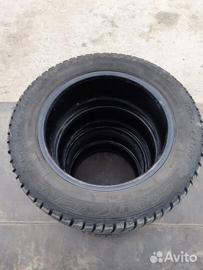 Goodyear Ultragrip 600 185/65 R15