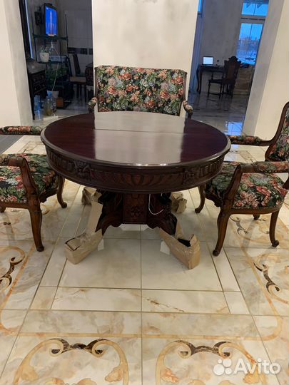 Редкий Старинный обеденный стол