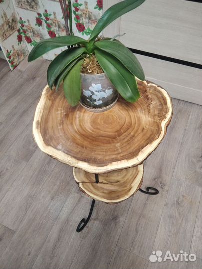 Журнальный столик