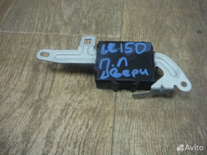 Блок управления зеркалами Toyota Prado 150 2018