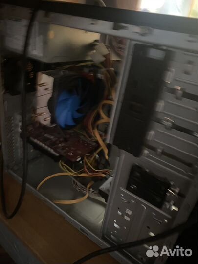 Компьютер,монитор,девайсы