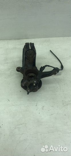 Кулак поворотный передний VW golf 5