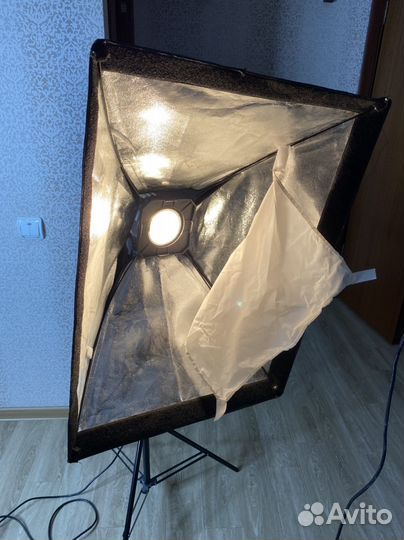 Импульсный источник света, студийный