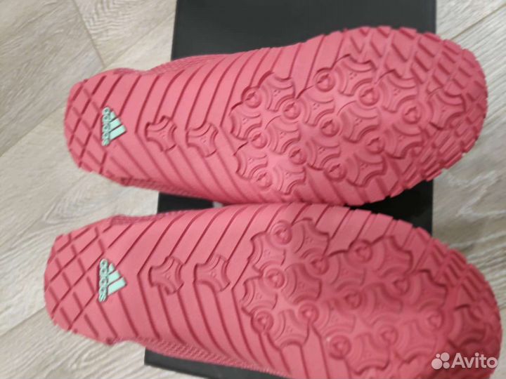 Аквашузы adidas