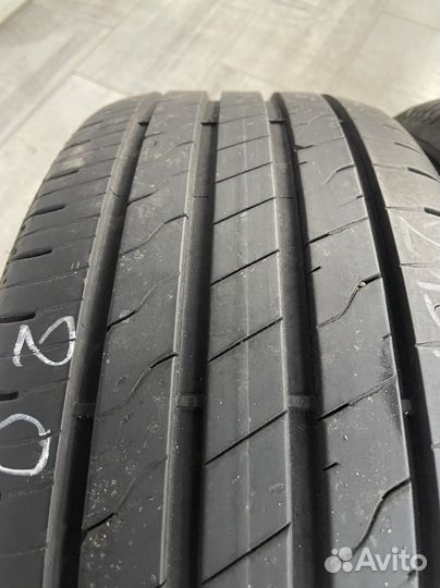 Goodyear EfficientGrip Performance 2 215/55 R17 94W