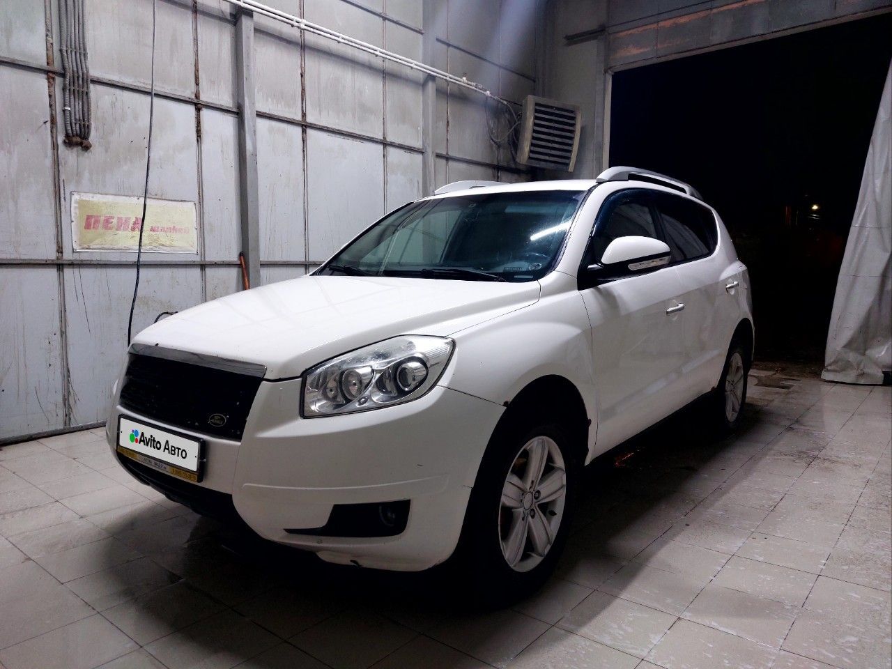 Geely Emgrand X7: фото владельца