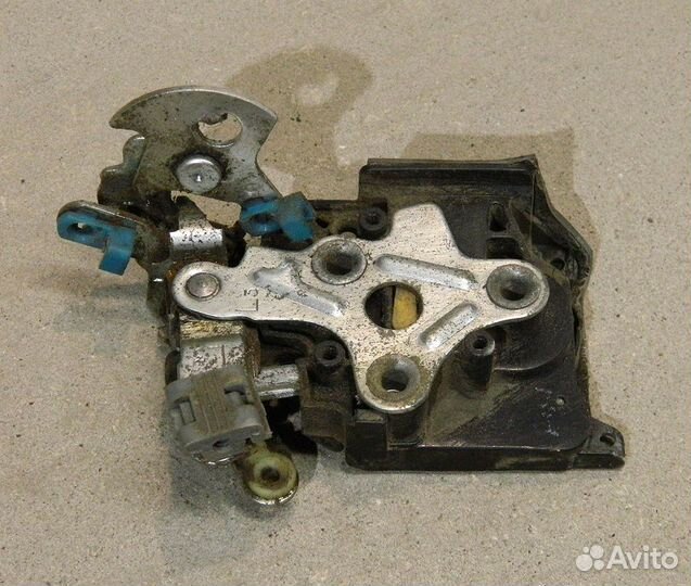 Замок двери передней левой Lanos