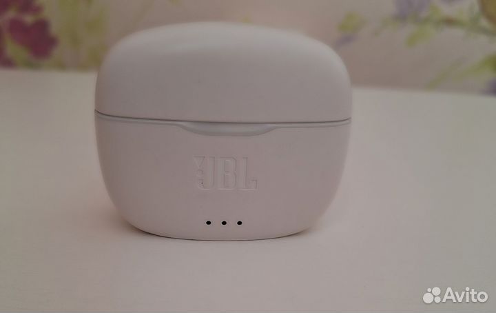 Беспроводные наушники jbl tune215 tws